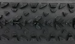 Pneu Continental Race King - Black Chili - Protection - Tubeless Ready -Pas Cher Vtt Magasin Pneu Continental Race King 2018 Black Chili Protection Tubeless Ready macro 1235x735