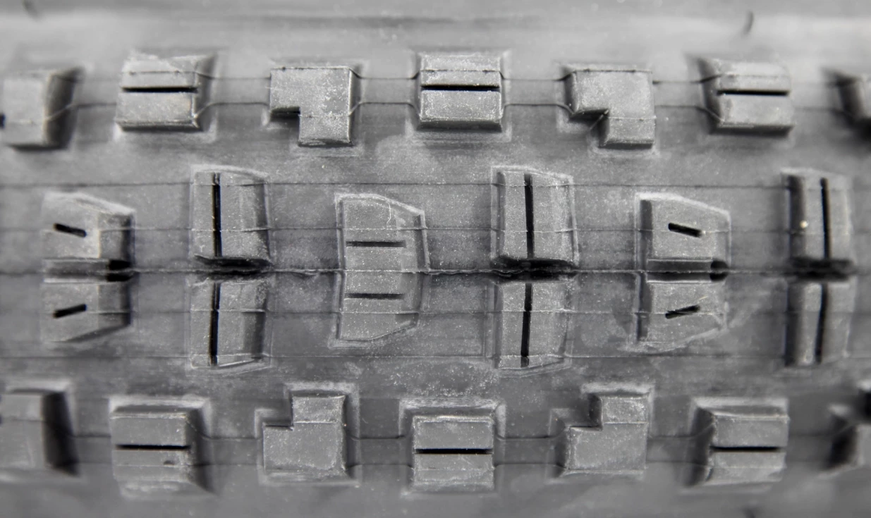 Pneu Maxxis Minion DHR II - EXO Protection - 3C Maxx Terra - Tubeless Ready 6 Pneu Maxxis Minion DHR II - EXO Protection - 3C Maxx Terra - Tubeless Ready – Image 4