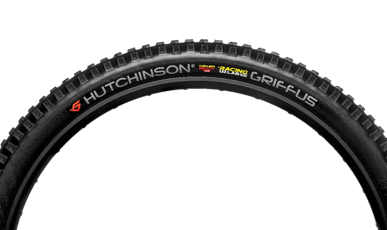 Pneu Hutchinson Griffus Racing Lab Front 2.50 Race Ripost Gravity - Tubeless Ready 5 Pneu Hutchinson Griffus Racing Lab Front 2.50 Race Ripost Gravity - Tubeless Ready – Image 3