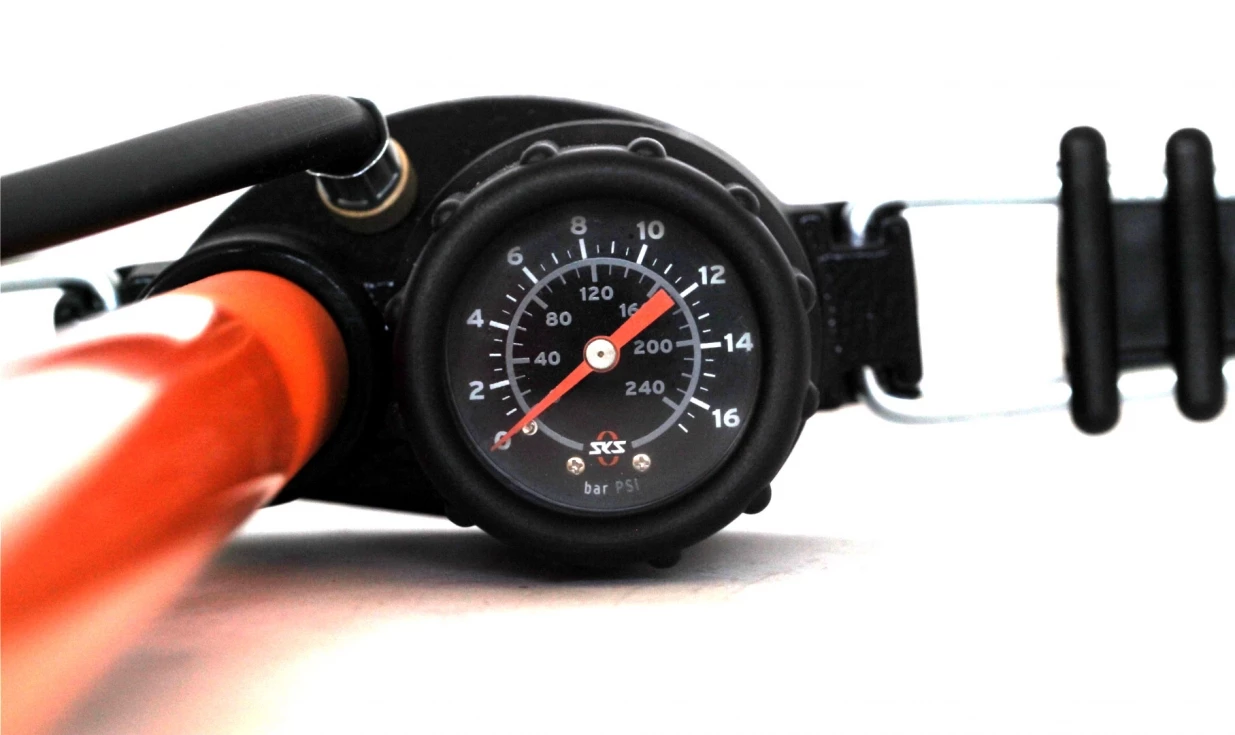 Pompe-à-Pied SKS Rennkompressor EVA - 16 Bar 6 Pompe-à-Pied SKS Rennkompressor EVA - 16 Bar – Image 4