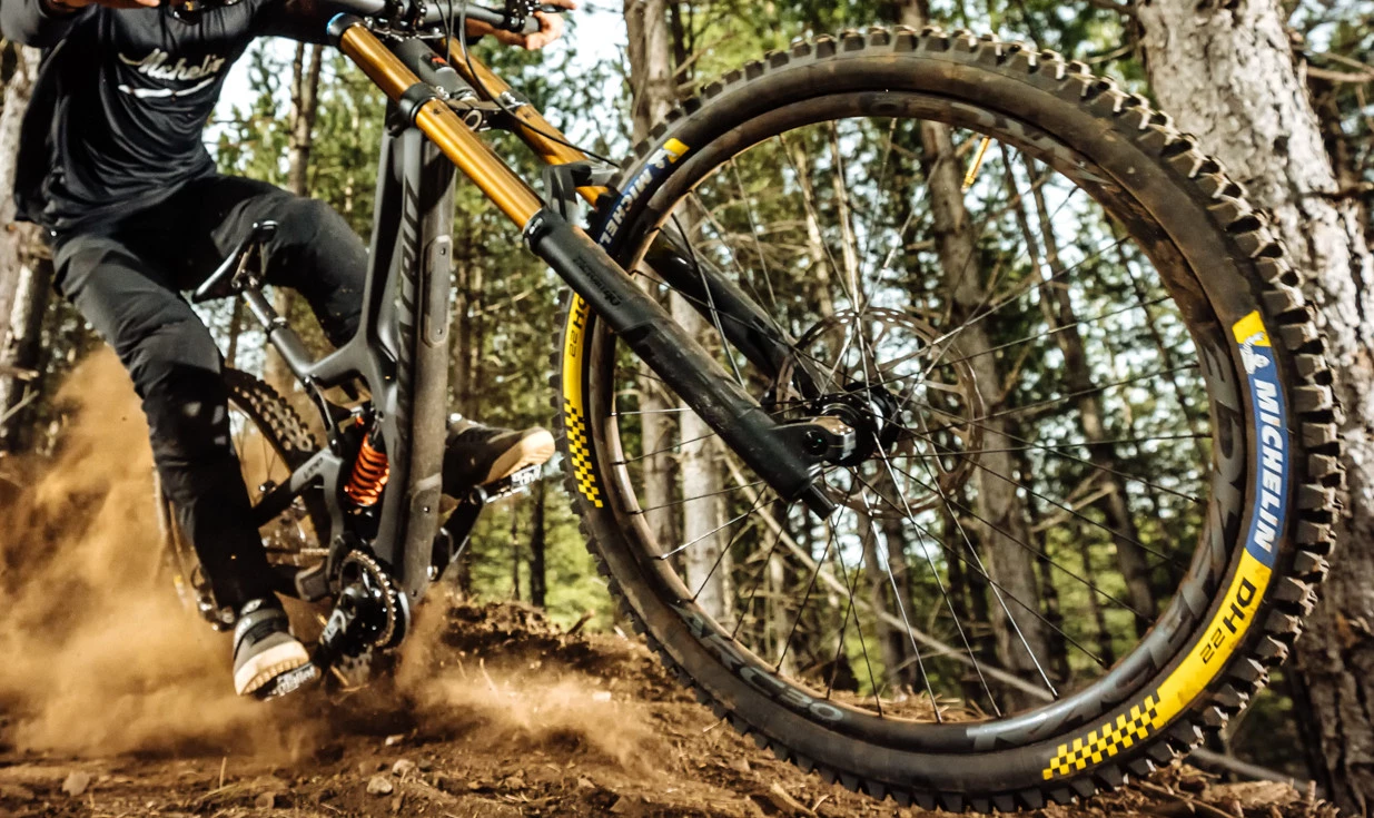 Pneu Michelin DH 22 - Magi-XDH - DownHill Shield - Tubeless Ready 6 Pneu Michelin DH 22 - Magi-XDH - DownHill Shield - Tubeless Ready – Image 4