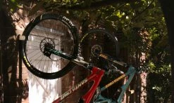 Range VTT Mural Hornit Clug MTB 13 Range VTT Mural Hornit Clug MTB -Pas Cher Vtt Magasin hornit clug range velo mural mtb 4 1235x735