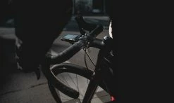 Sonnette Vélo Knog Oi Bell Luxe 8 Sonnette Vélo Knog Oi Bell Luxe -Pas Cher Vtt Magasin oi luxe small noir knog 1 1235x735