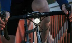 Feu Avant Vélo Knog PWR Trail 1100 Lumens 9 Feu Avant Vélo Knog PWR Trail 1100 Lumens -Pas Cher Vtt Magasin pwr trail sur cintre 1 1235x735